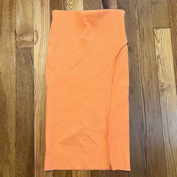 NEW Express Two piece set - Picture 3 of 5